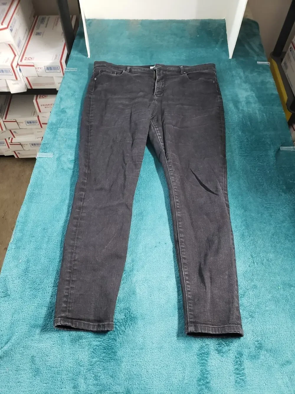 Loft Jeans Size 14 Petite Women Black Pants Denim Stretch Dark Mid Rise Skinny